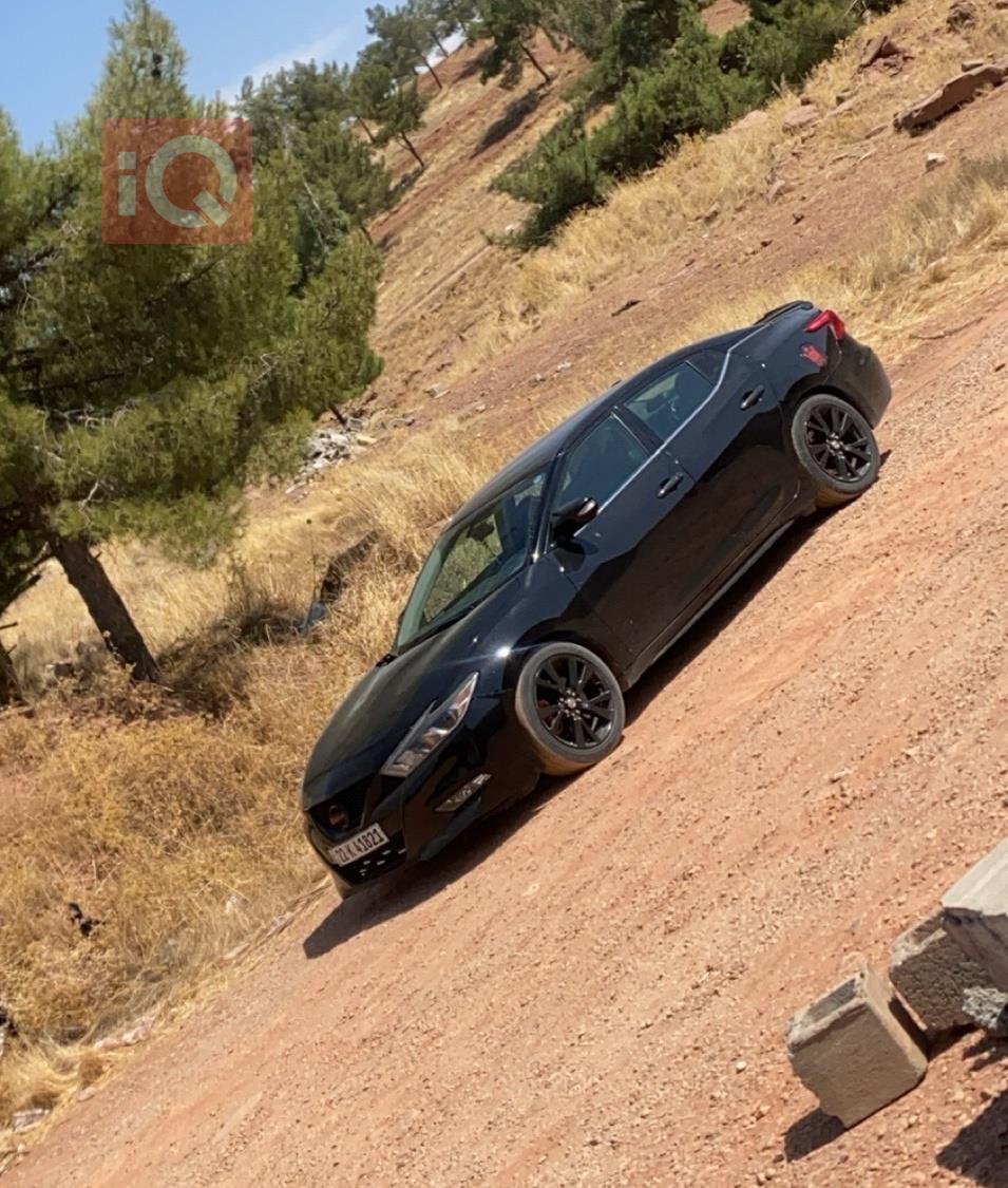 نيسان ماكسيما